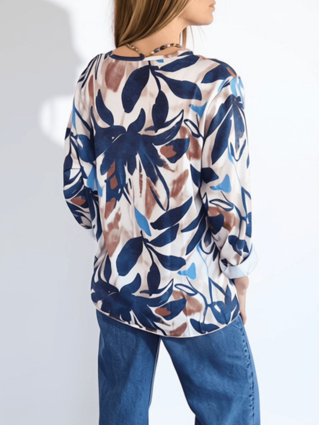 Sweater estampado delgado, fondo Blanco con Azul