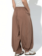 Pantalón Bombacho, color Camel
