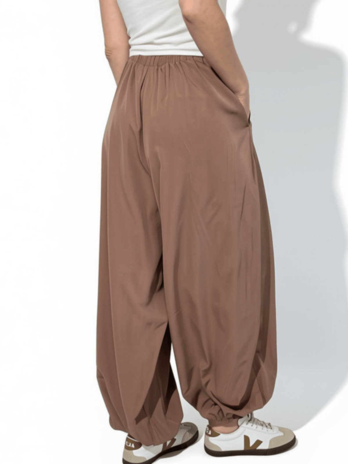 Pantalón Bombacho, color Camel
