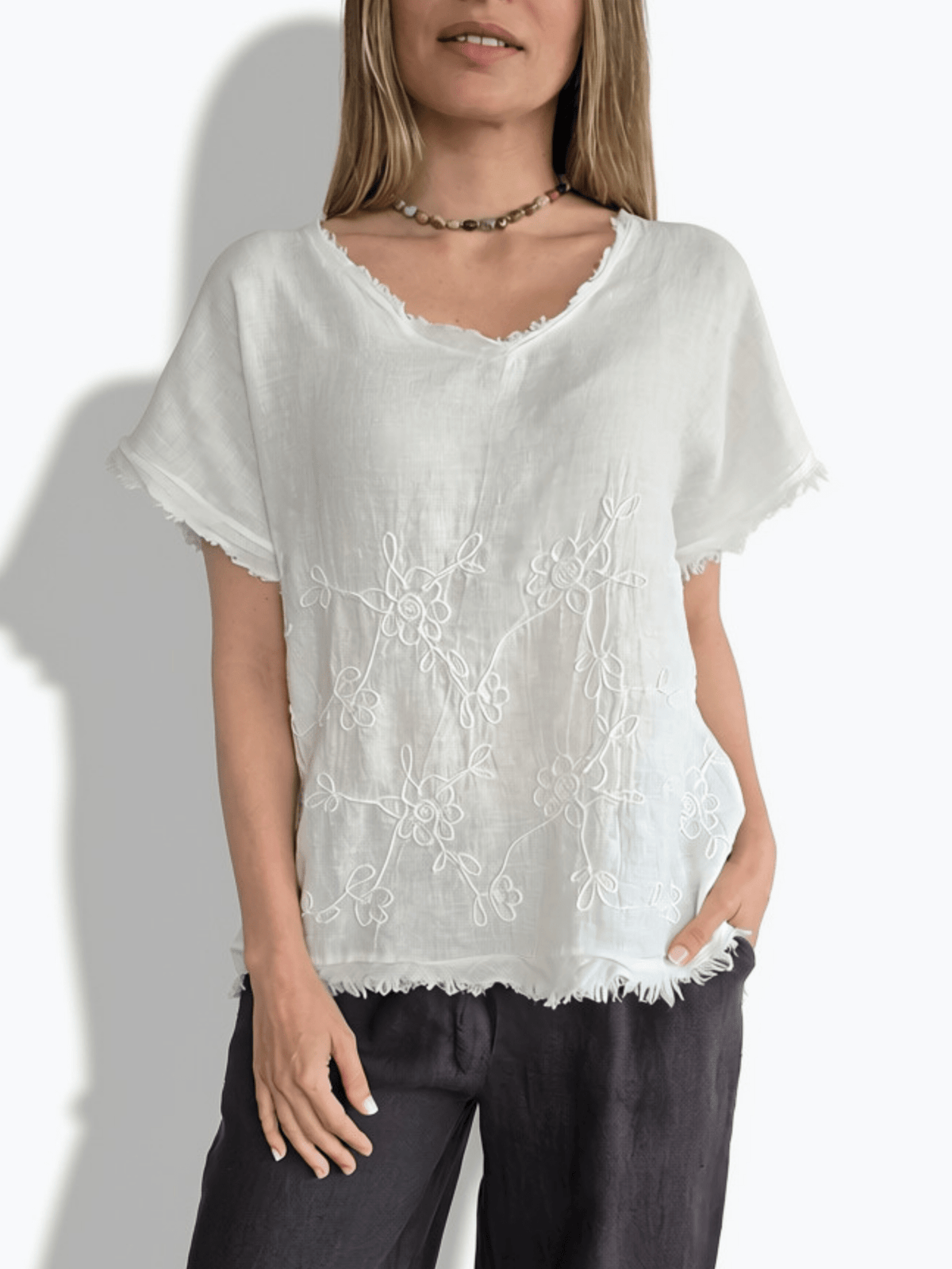 Blusa Italiana 100% Lino Bordada, color Blanco