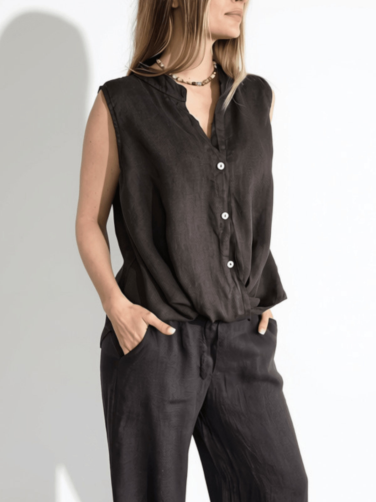 Blusa Italiana 100% Lino Basta con Vuelta, color Chocolate