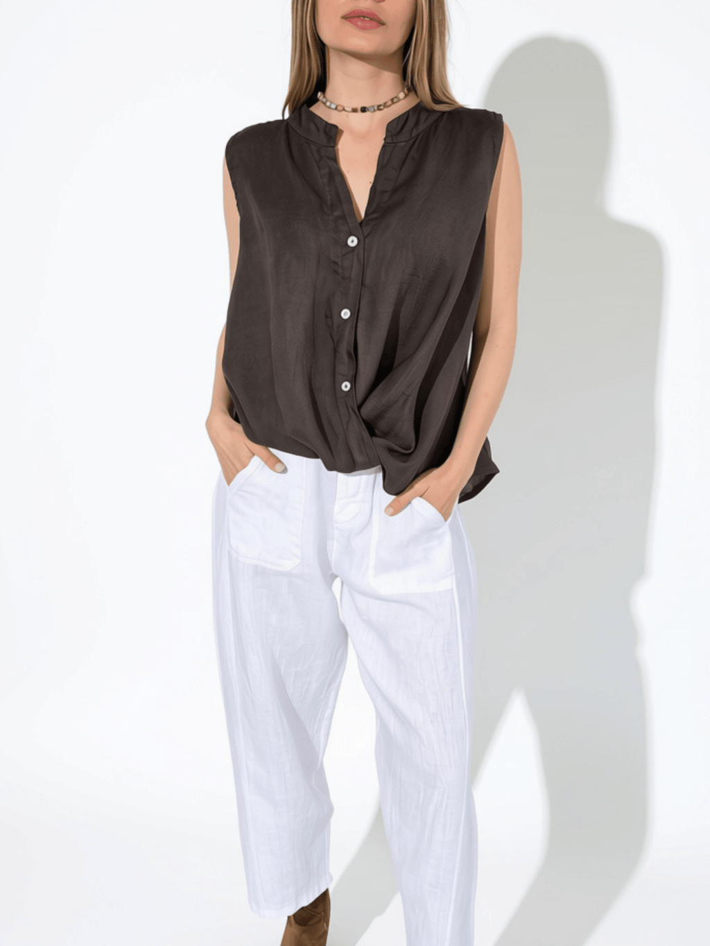 Blusa Italiana 100% Lino Basta con Vuelta, color Chocolate