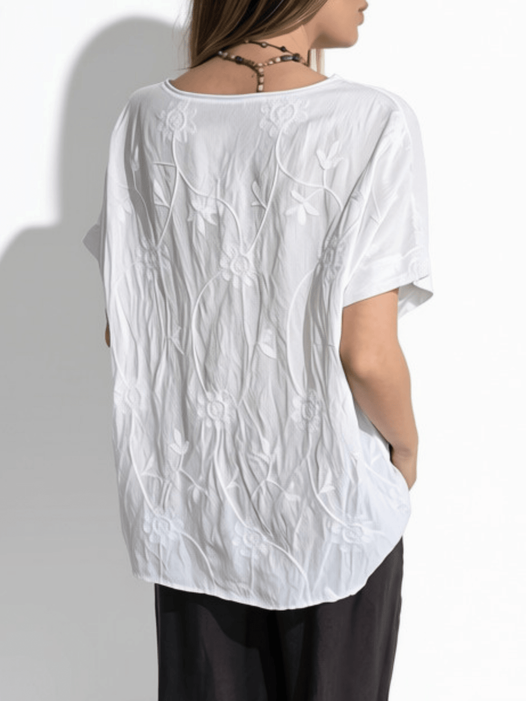 Blusa Italiana Bordada escote en V, color Blanco