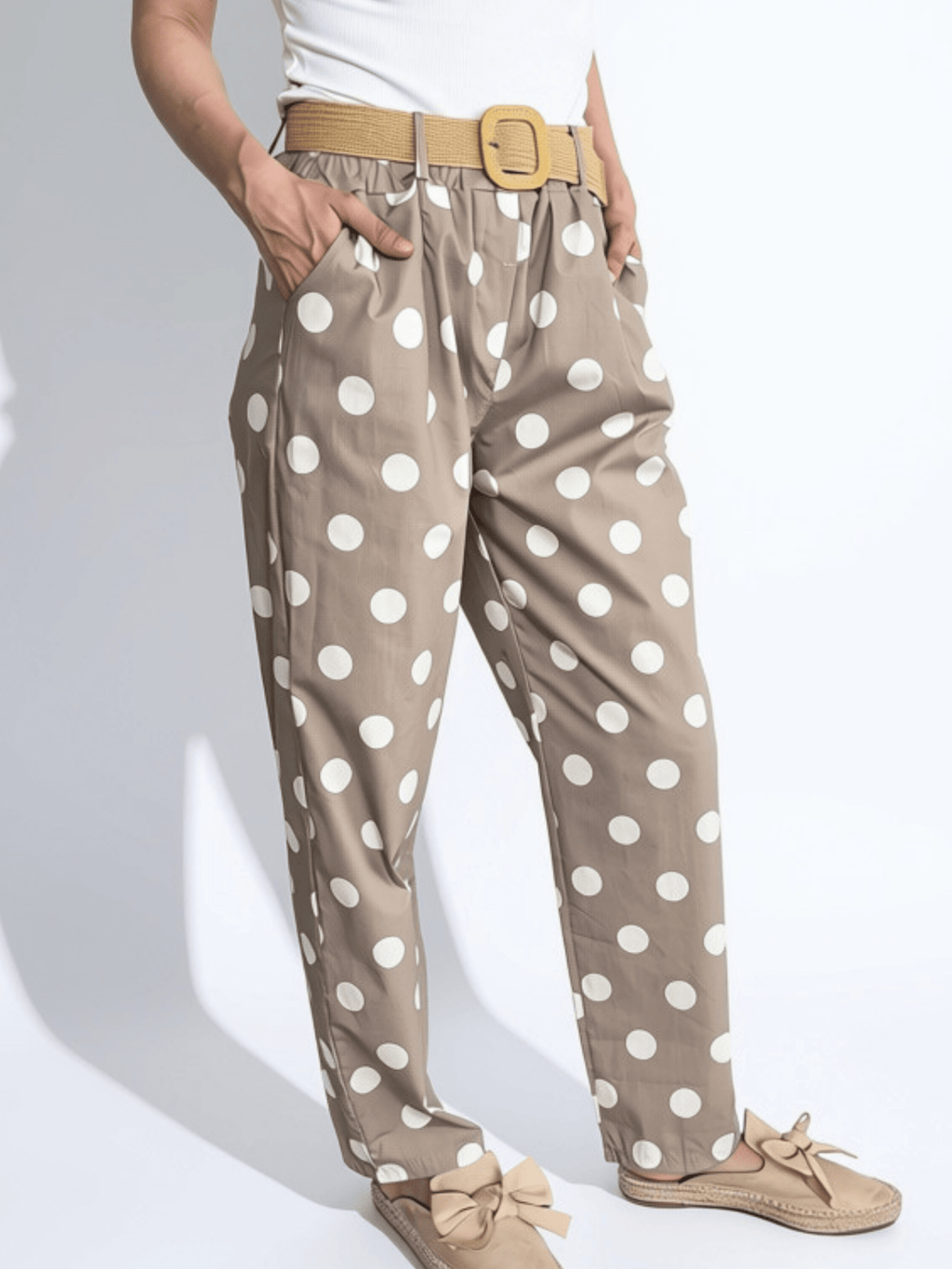 Pantalón Italiano Lunares, fondo Beige con Blanco