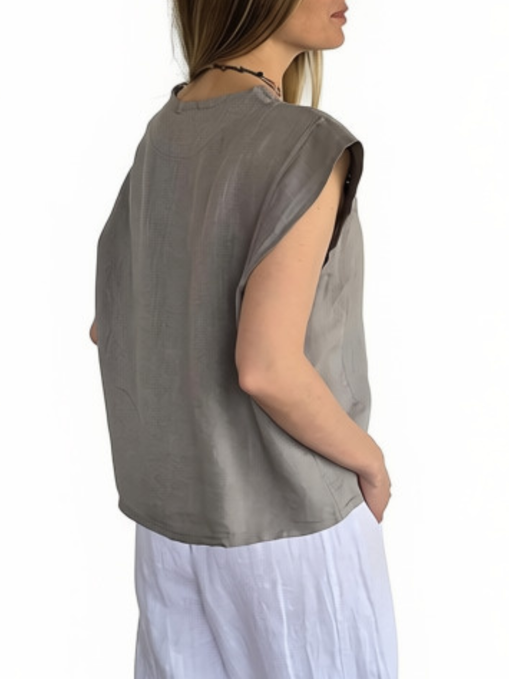 Blusa Italiana 100% Lino escote Bordado, color Taupe