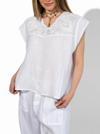 Blusa Italiana 100% Lino escote Bordado, color Blanco
