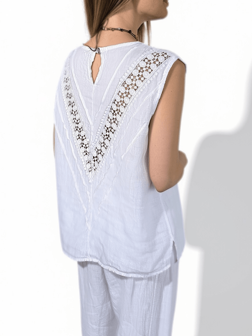 Blusa Italiana 100% Lino Espalda Bordada, color Blanco