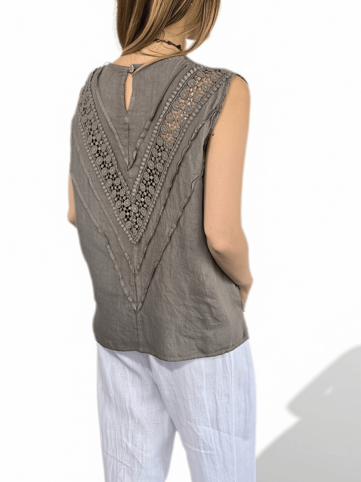 Blusa Italiana 100%Lino Espalda Bordada, color Taupe
