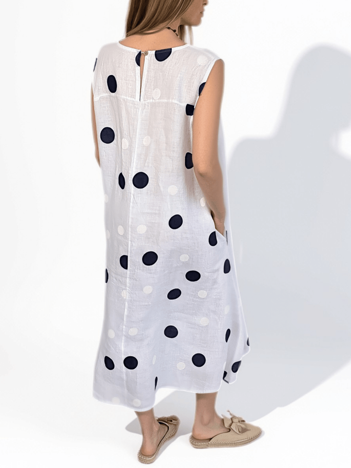 Vestido Italiano 100% Lino Lunares, fondo Blanco