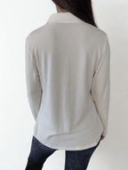 Polera abotonada, color blanco invierno
