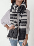 Bufanda rayada negro con blanco