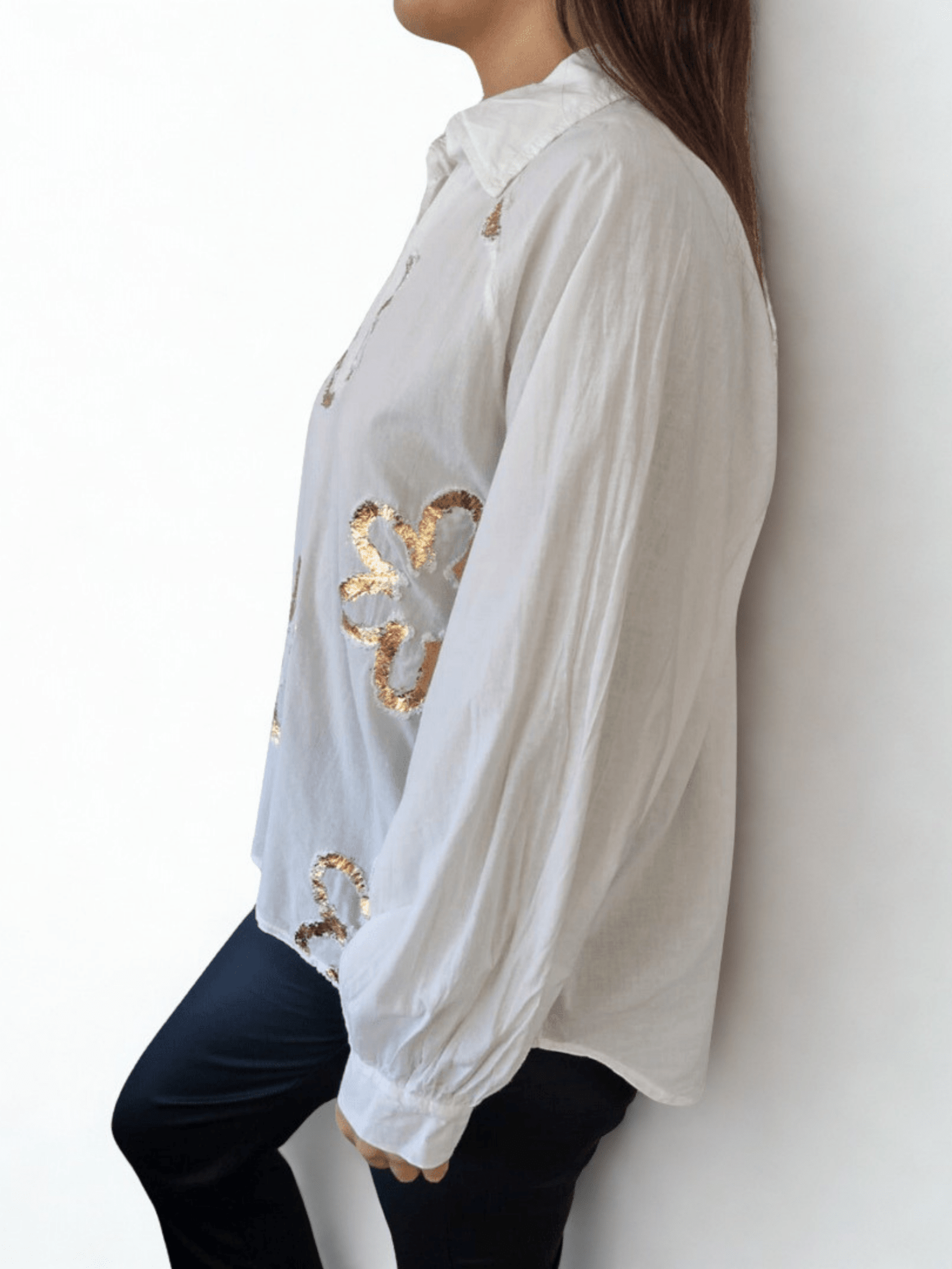 Blusa Italiana con flores estampadas, color blanco