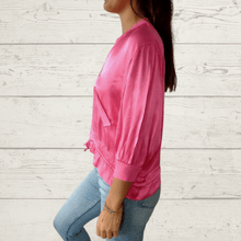 Cargar imagen en el visor de la galería, Chaqueta Italiana de raso, con cierre, color fucsia
