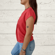 Cargar imagen en el visor de la galería, Blusa Italiana Bari, color rojo
