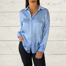 Cargar imagen en el visor de la galería, Blusa Italiana Satinada, color Jacinto
