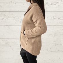 Cargar imagen en el visor de la galería, Chaqueta Italiana tejida, color Camel
