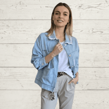 Cargar imagen en el visor de la galería, Chaqueta Italiana Jeans, color Celeste
