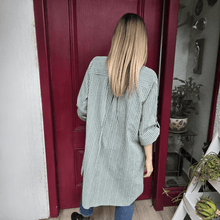 Cargar imagen en el visor de la galería, Blusa/ Vestido Italiano Rayado, color Verde con beige
