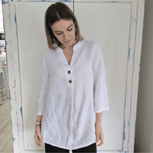 Cargar imagen en el visor de la galería, Blusa de Lino Italiano dos botones, color Blanco
