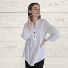 Cargar imagen en el visor de la galería, Blusa de Lino Italiano dos botones, color Blanco
