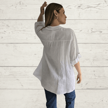 Cargar imagen en el visor de la galería, Blusa de Lino Italiano bordada, color Blanco
