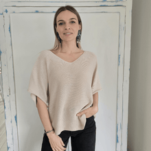 Cargar imagen en el visor de la galería, Sweater Italiano manga 3/4, color Beige
