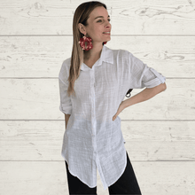 Cargar imagen en el visor de la galería, Blusa/Blusón Italiano 100% algodón, color Blanco
