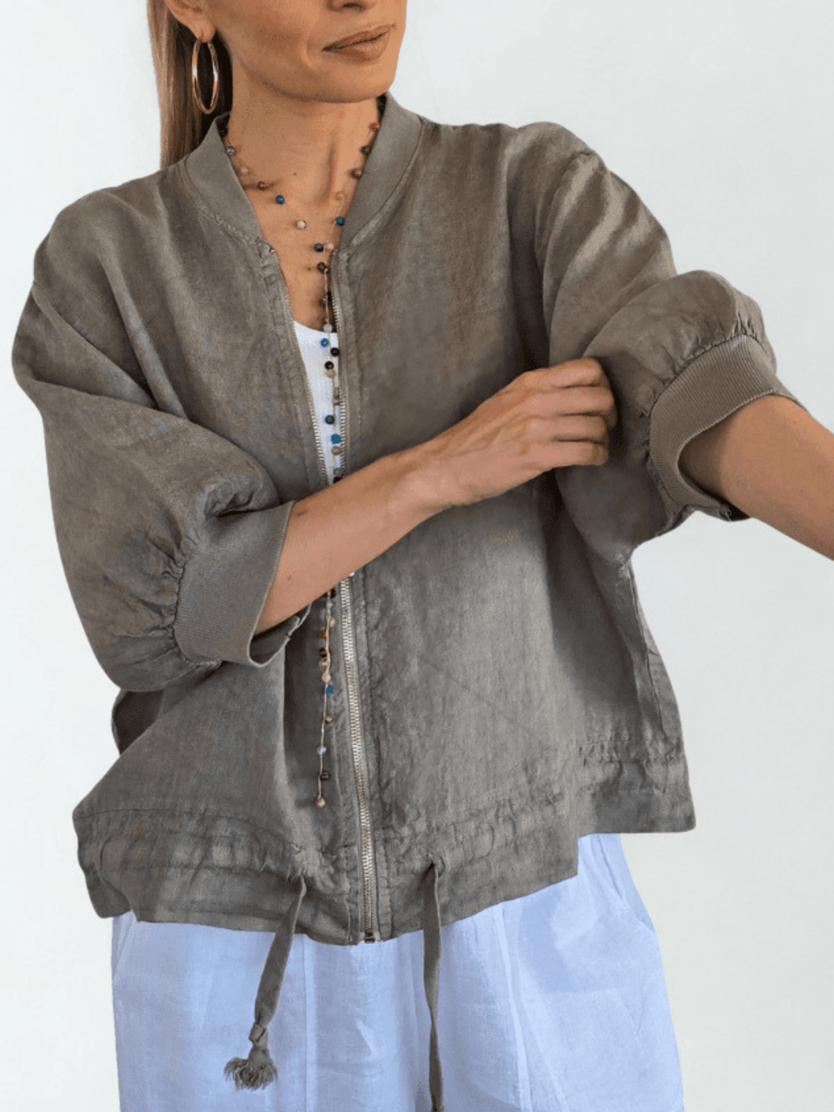 Chaqueta Bomber Italiana 100% Lino, color Taupe