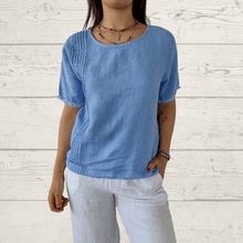 Cargar imagen en el visor de la galería, Blusa de lino Italiano bordado a un lado, color jacinto
