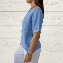 Cargar imagen en el visor de la galería, Blusa de lino Italiano bordado a un lado, color jacinto
