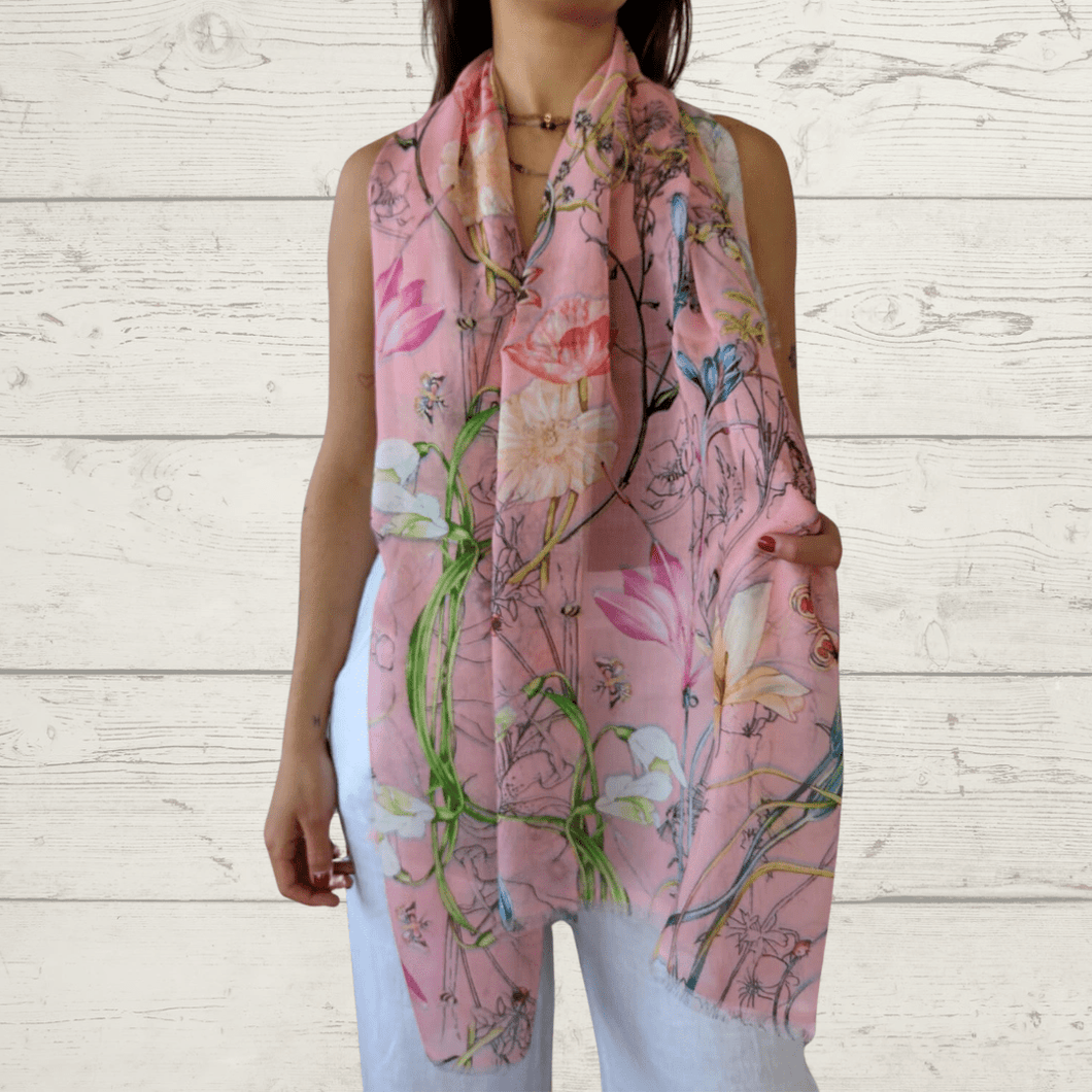 Pañuelo Italiano estampado, fondo rosado