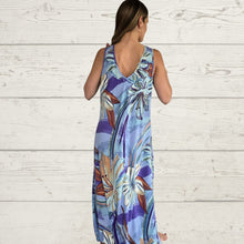 Cargar imagen en el visor de la galería, Vestido Largo estampado, fondo Celeste
