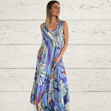 Cargar imagen en el visor de la galería, Vestido Largo estampado, fondo Celeste
