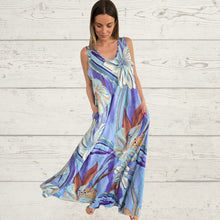 Cargar imagen en el visor de la galería, Vestido Largo estampado, fondo Celeste
