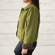 Cargar imagen en el visor de la galería, Chaqueta Botones, color Verde Pistacho
