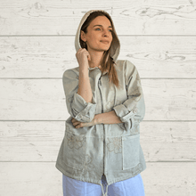 Cargar imagen en el visor de la galería, Chaqueta Italiana Bordada, color Beige
