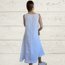 Cargar imagen en el visor de la galería, Vestido de Lino italiano basta desflecada, color Blanco
