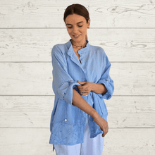Cargar imagen en el visor de la galería, Chaqueta Italiana cuello Mao, color Celeste
