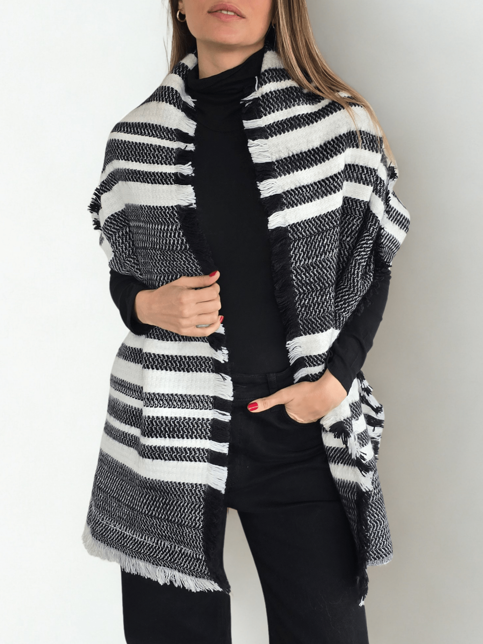 Bufanda rayada negro con blanco