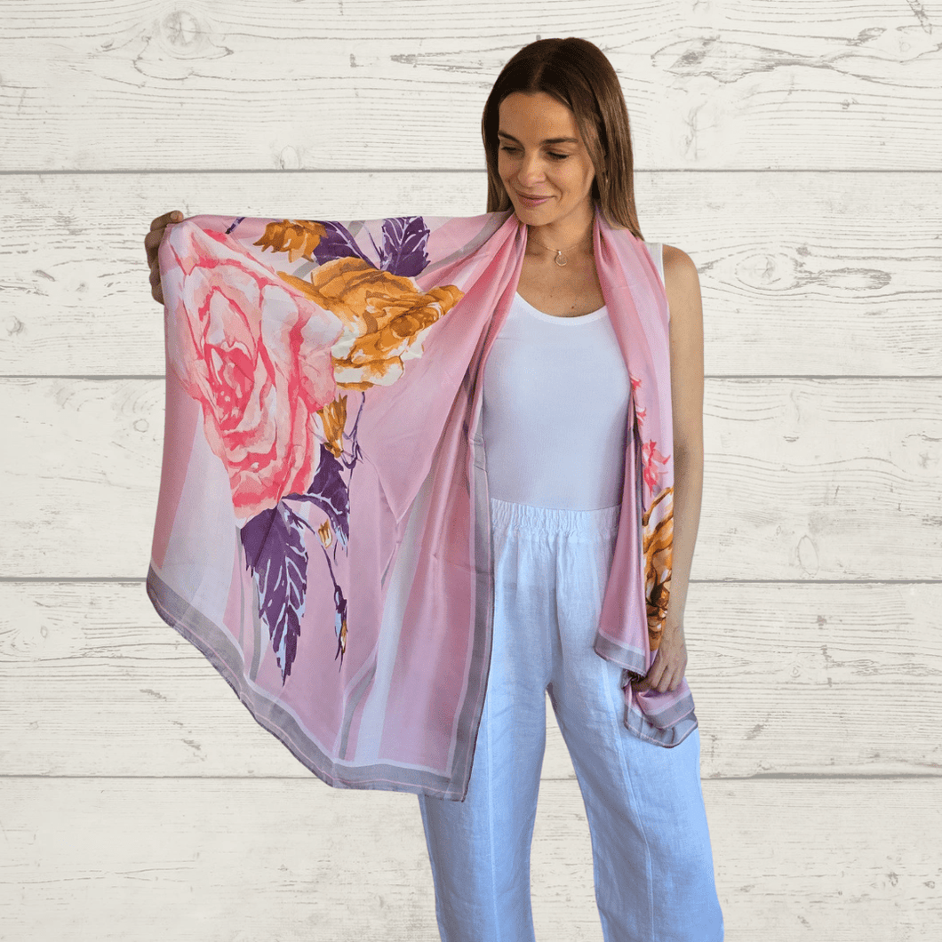 Pañuelo estampado, fondo Rosado