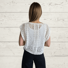 Cargar imagen en el visor de la galería, Sweater sin mangas tejido crochet, color Blanco
