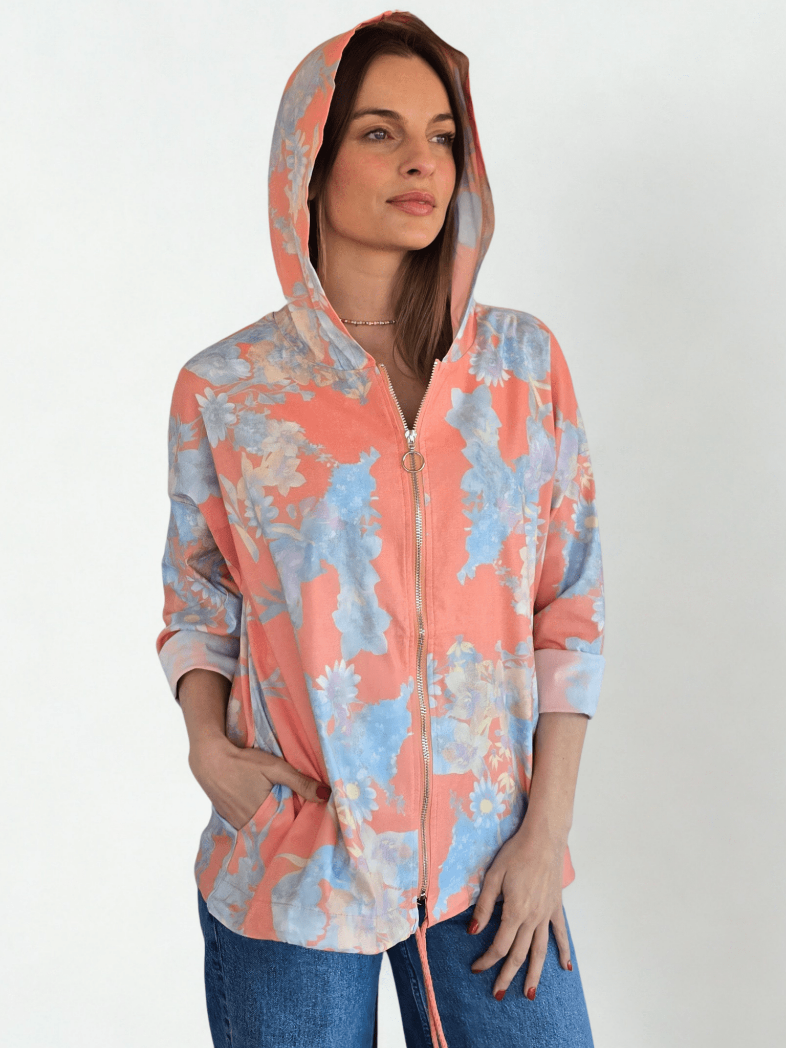 Chaqueta Estampada Flores, fondo Coral