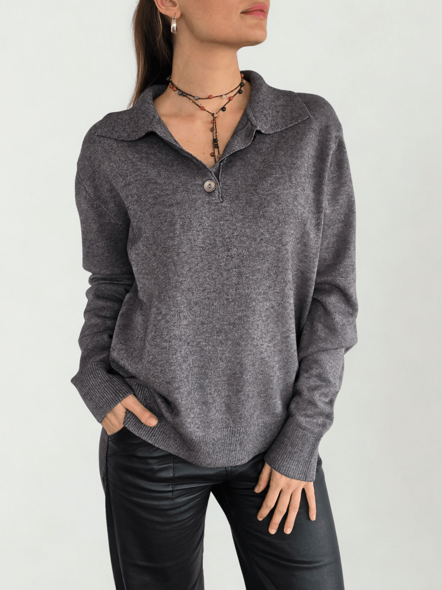 Sweater Tres Botones, color Gris