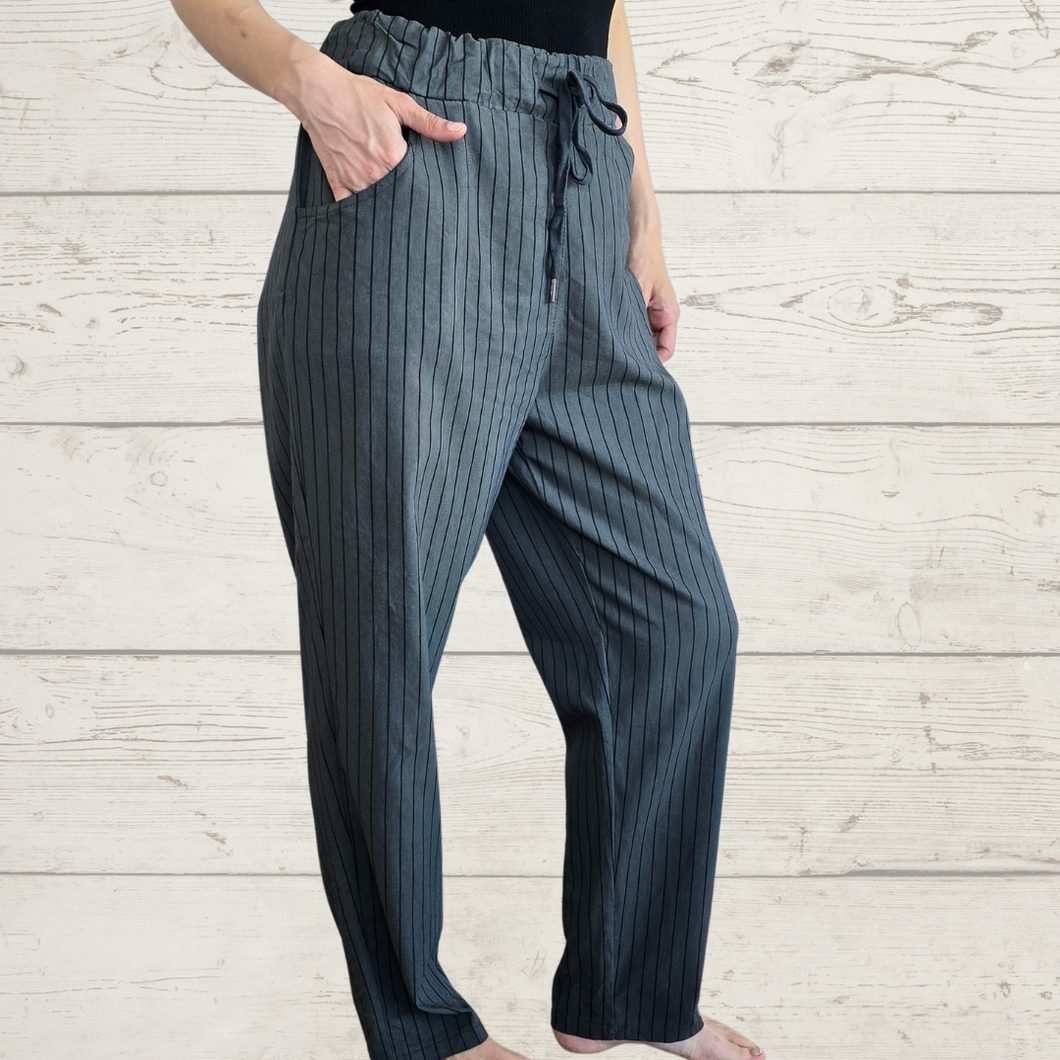 Pantalón Jogger Italiano Rayado, fondo Verde con Negro