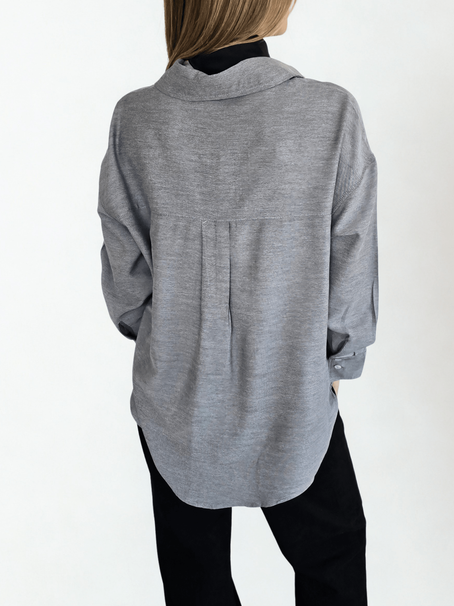 Blusa Escote en V, color Gris