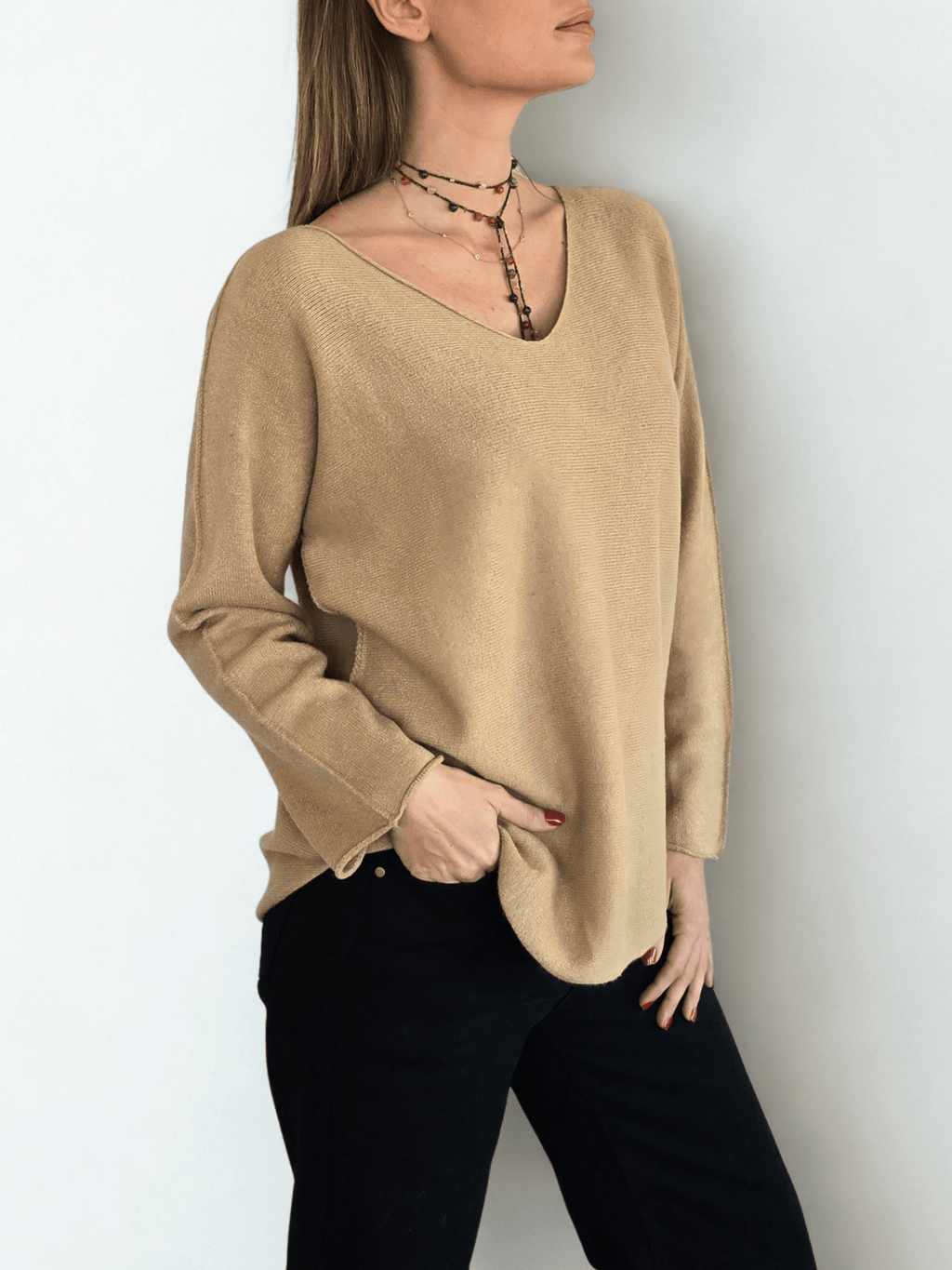 Sweater Italiano escote en V, color Camel