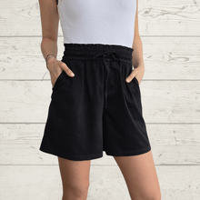 Cargar imagen en el visor de la galería, Short Jeans, color Negro

