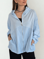 Chaqueta Bordada con Gorro, color Celeste