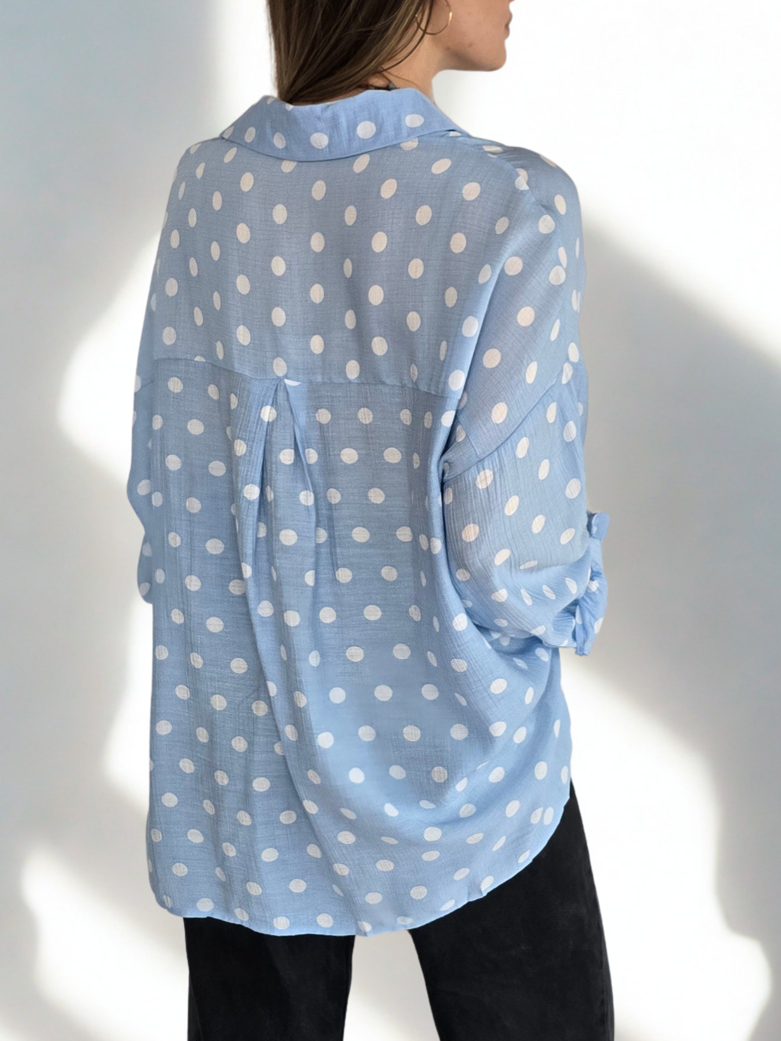 Blusa Lunares, color Celeste