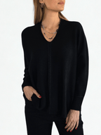 Sweater escote en V con ribete, color Negro